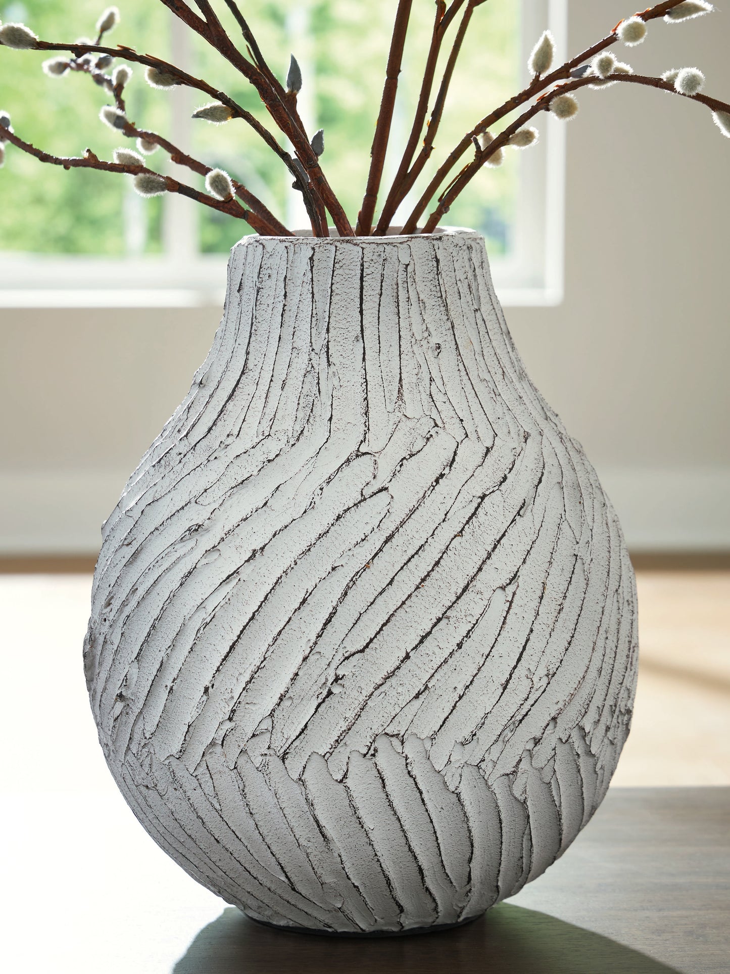 The Furniture Outlets - Ashley Furniture - Shelvie Vase - Vase / Distressed White - A2000849