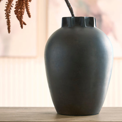 The Furniture Outlets - Ashley Furniture - Kaslett Vase - Vase - A2000950