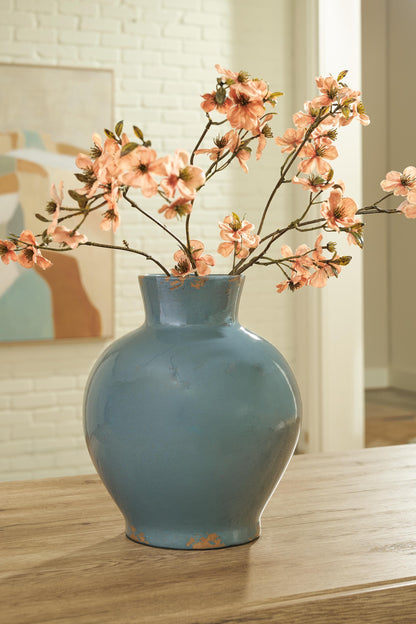 Giliburgh Vase