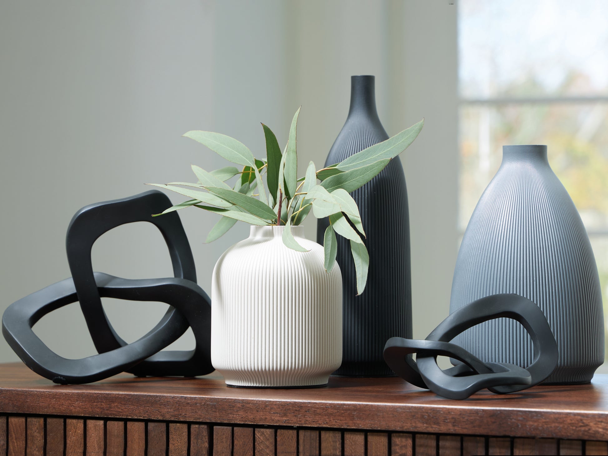 The Furniture Outlets - Ashley Furniture - Leithick Accessory Set (Set of 5) - Accessory Set (5/CN) / Black/Tan/Gray - A2C00211