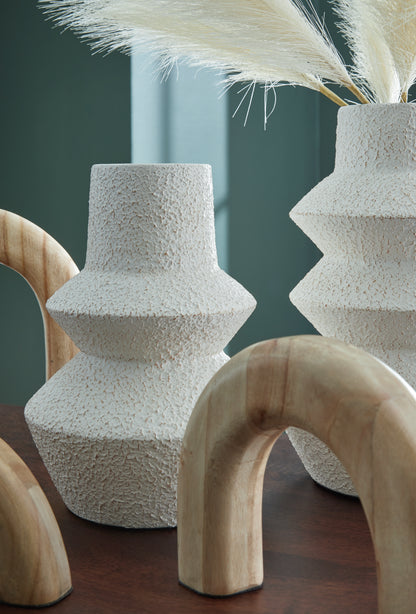 Maddwarth Accessory Set (Set of 5)