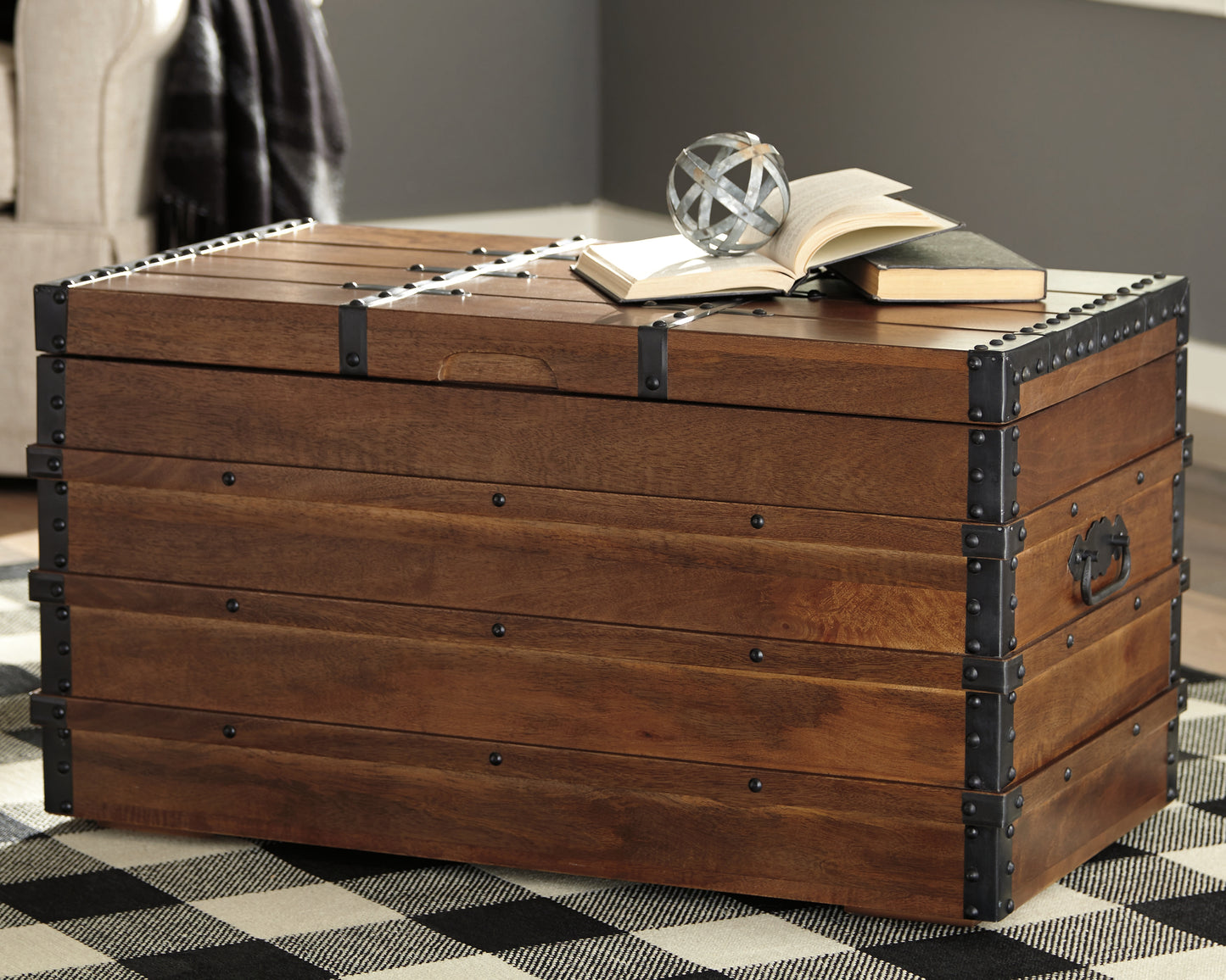 The Furniture Outlets - Ashley Furniture - Kettleby Storage Trunk - Storage Trunk / Brown - A4000096