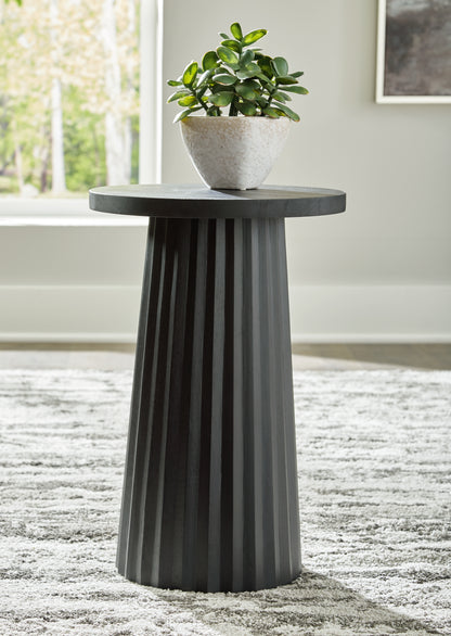 The Furniture Outlets - Ashley Furniture - Ceilby Accent Table - Accent Table / Black - A4000603