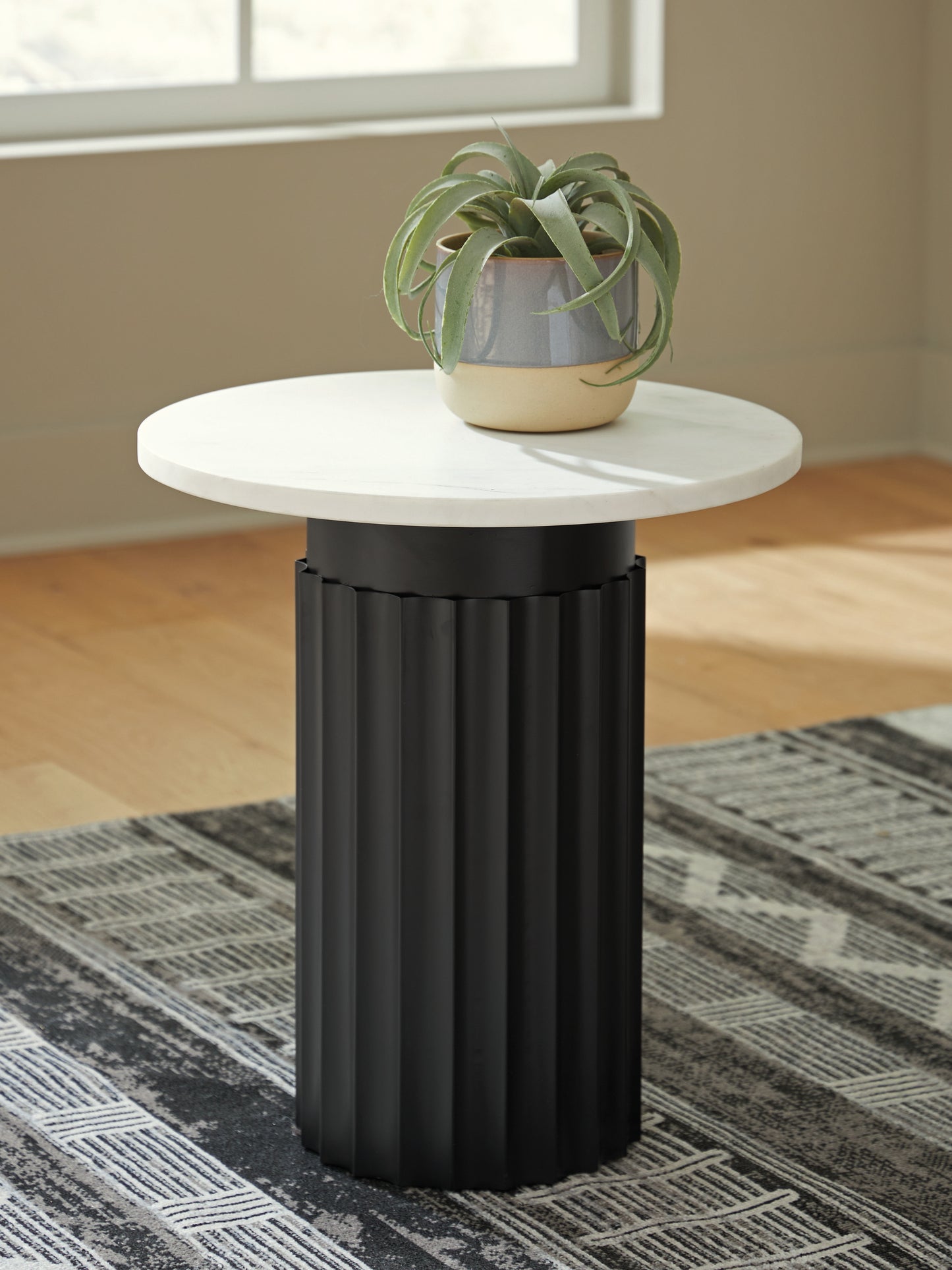 The Furniture Outlets - Ashley Furniture - Wainstone Accent Table - Accent Table / Black/White - A4000724