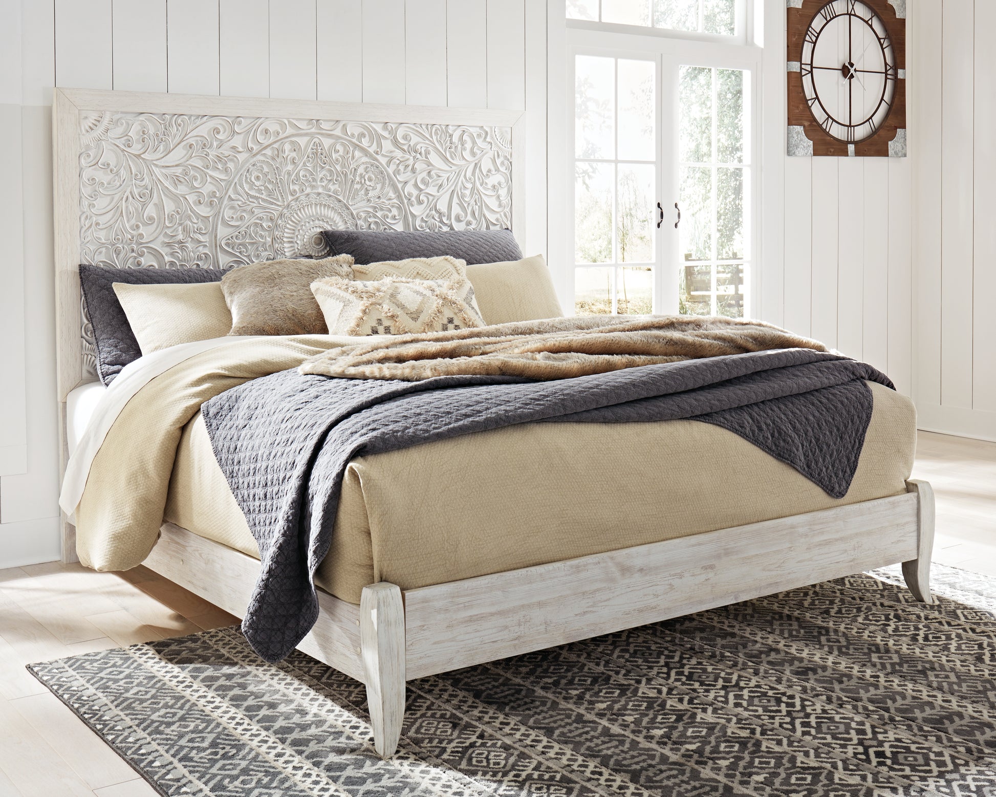 The Furniture Outlets - Ashley Furniture - Paxberry Bedroom - King Panel Bed / Whitewash - B181B10