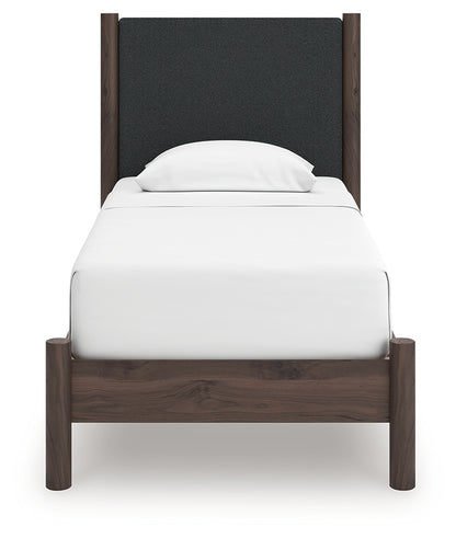 Pamytta Bedroom