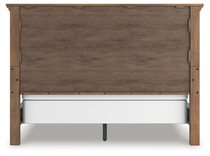 Feddinger Bedroom