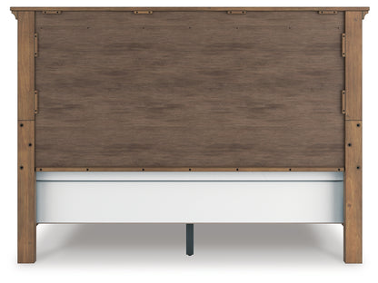 Feddinger Bedroom