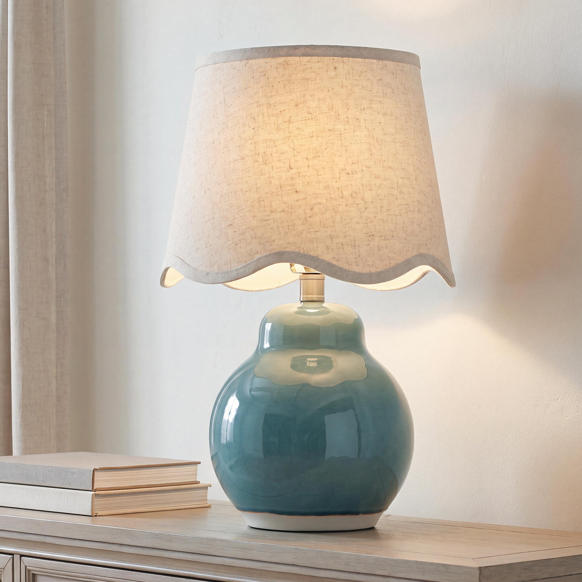 The Furniture Outlets - Ashley Furniture - Byronburg Lighting - Ceramic Table Lamp (1/CN) - L180224