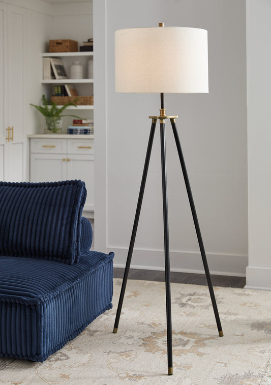 The Furniture Outlets - Ashley Furniture - Cashner Lighting - Metal Floor Lamp (1/CN) / Black/Gold Finish - L206101