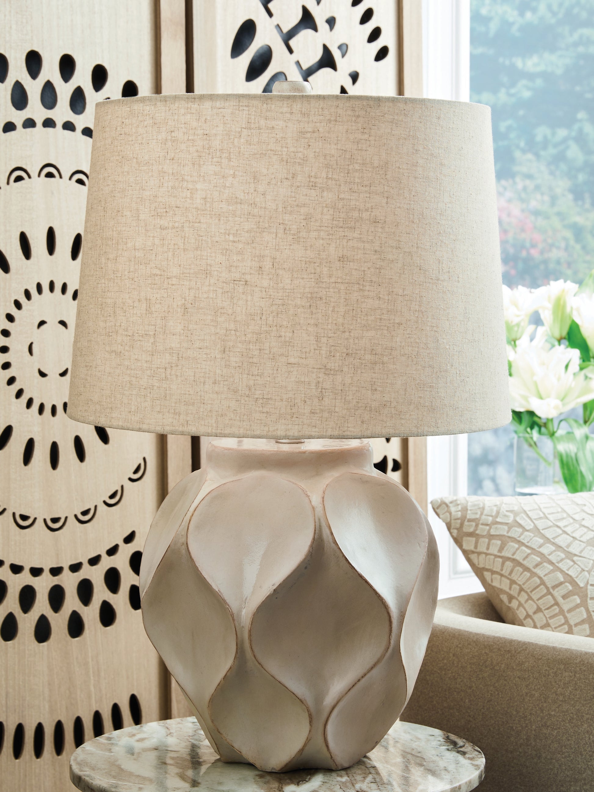 The Furniture Outlets - Ashley Furniture - Edselham Lighting - Paper Table Lamp (1/CN) / Distressed Cream - L235974