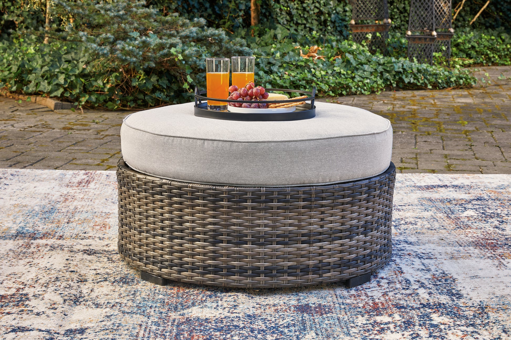 The Furniture Outlets - Ashley Furniture - Harbor Court Outdoor - Corner with Cushion (Set of 2) / Gray - P459-877