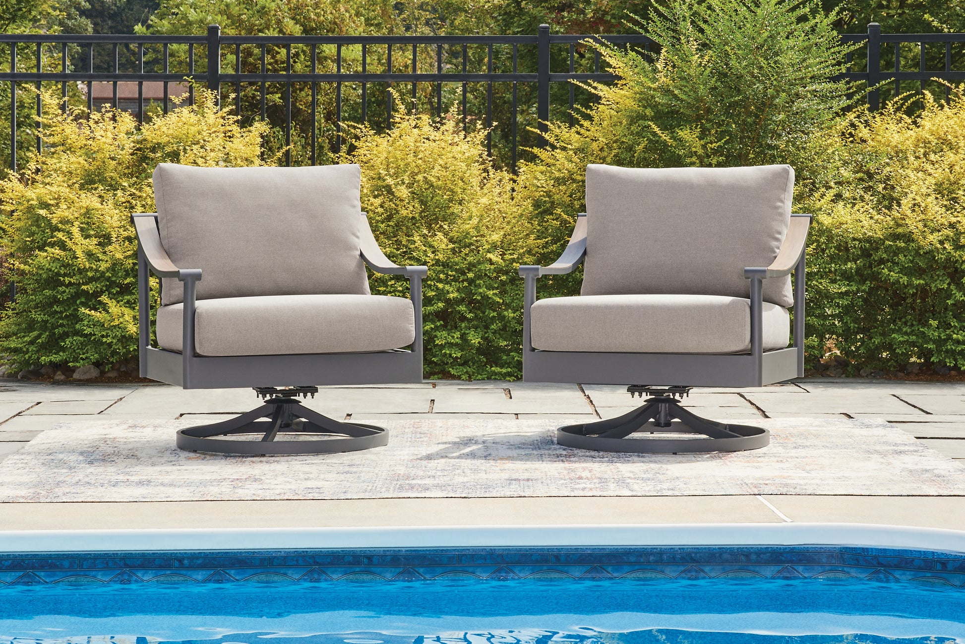 The Furniture Outlets - Ashley Furniture - Ocean Beach Outdoor - Swivel Lounge w/ Cushion - PCP510-821