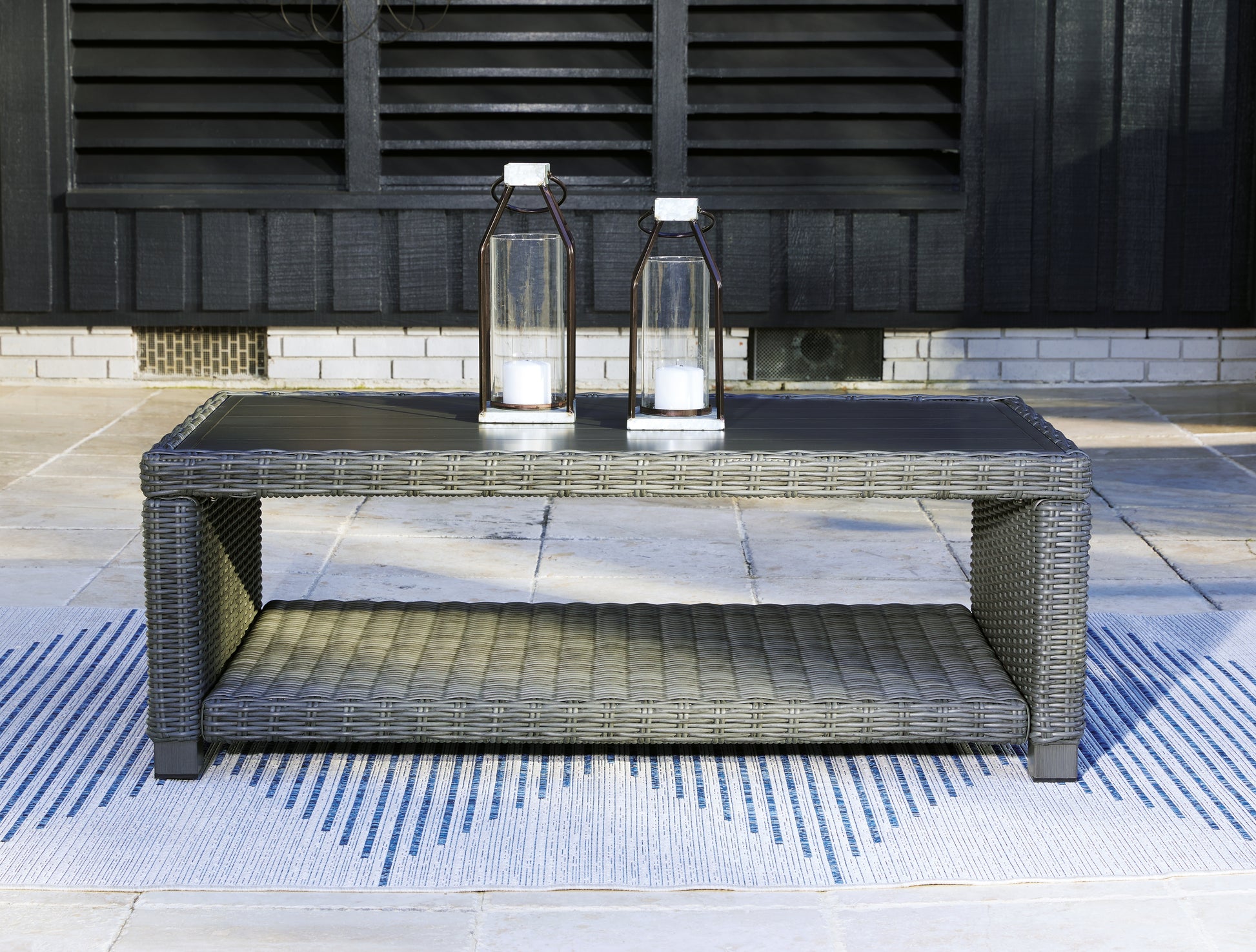 The Furniture Outlets - Ashley Furniture - Elite Park Outdoor - Bench with Cushion / Gray - P518-600