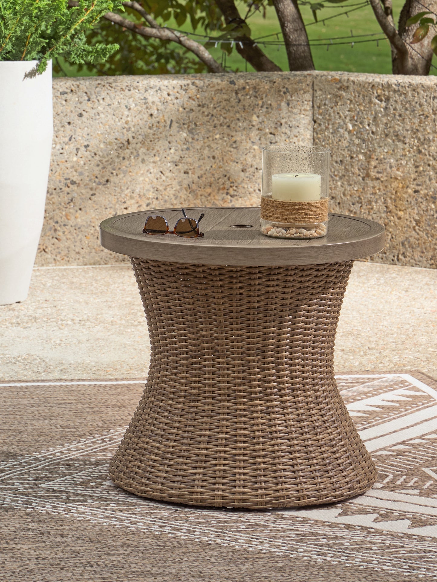 The Furniture Outlets - Ashley Furniture - Laguna Heights Outdoor - Round End Table w/UMB OPT / Beige - PCP790-706