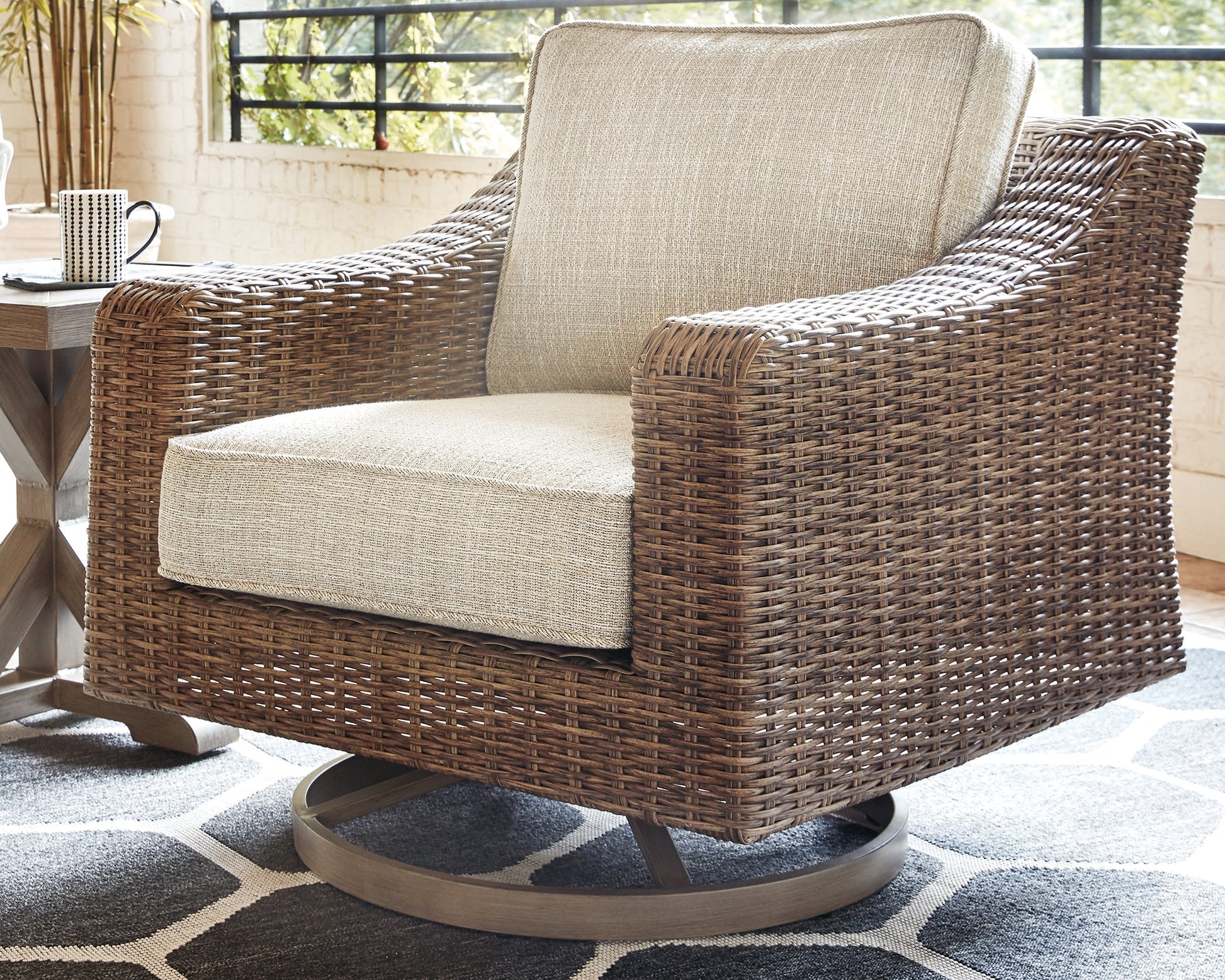 The Furniture Outlets - Ashley Furniture - Beachcroft Outdoor - Swivel Lounge Chair (1/CN) / Beige - P791-821