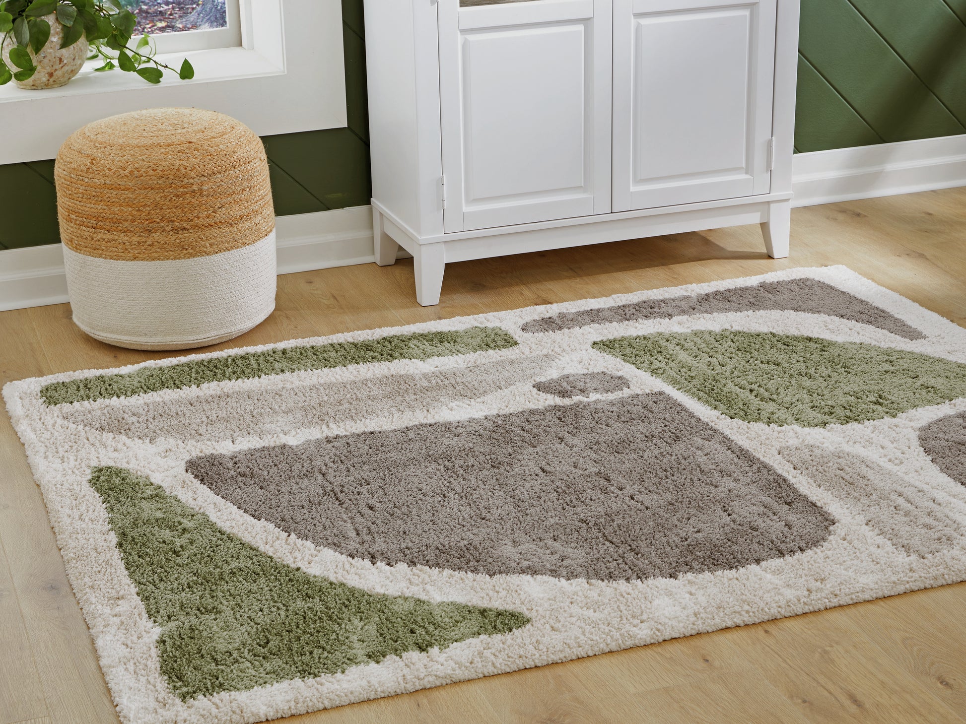The Furniture Outlets - Ashley Furniture - Anburgh Rug - Medium Rug / Green/Gray/Ivory - R407352
