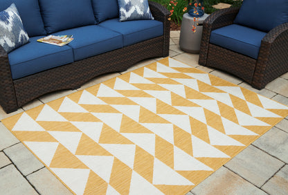 The Furniture Outlets - Ashley Furniture - Thomley Rug - 5' x 7' Rug / Ivory/Yellow - R900062